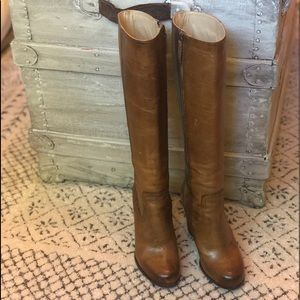 FRYE boot women size 6.5 brown